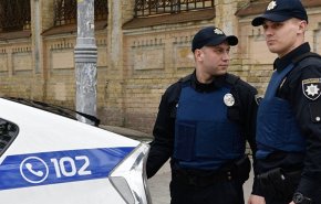 شخص يهدد بتفجير عبوة ناسفة داخل مركز أعمال بكييف+صورة