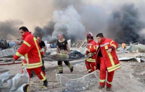 شاهد.. الغطاسون يبحثون عن جثامين حادثة مرفأ بيروت