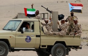 الإمارات تتحرك بسقطرى بحرية وسط صمت سعودي 