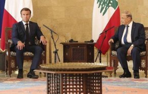 الخارجية الفرنسية تعلق على استقالة الحكومة اللبنانية