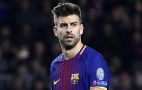 شاهد..بيكيه مستعد للرحيل عن برشلونة لإنقاذ الفريق 