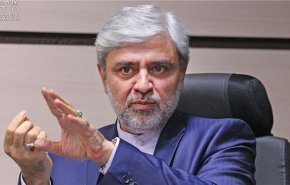 على اميركا ان تكون ممتنة للدومينيكان التي انقذتها من العزلة الكاملة