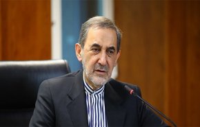 ولايتي: التطبيع الاماراتي خدمة مجانية لانتخابات ترامب ونتنياهو