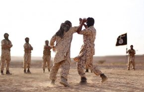 الصحة اليمنية تدين إعدام وصلب الارهابيين لطبيب في البيضاء
