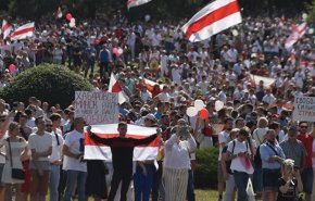 روسيا تبدي استعدادها للإسهام في تسوية مشاكل بيلاروس