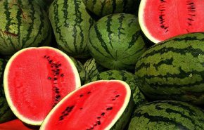 هولاء عليهم تجنب الإفراط بتناول البطيخ الأحمر