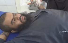 بالفيديو: قيادي سعودي كبير بالقاعدة في قبضة القوات اليمنية