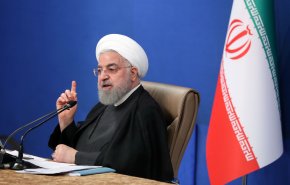 الرئیس روحاني: صمود الشعب الايراني افشل امريكا