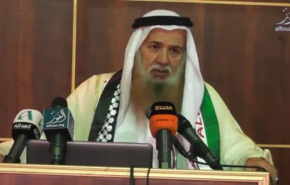 شاهد.. بعد تطبيع الإمارات.. داعية كويتي يضع ابن زايد في موقف حرج 