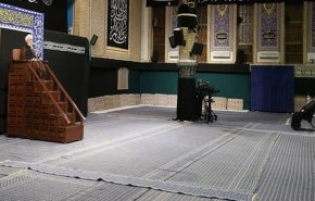 إقامة مراسم اللیلة الاولی من العزاء الحسیني بحضور قائد الثورة