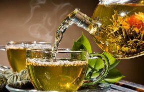 مشروبات تخلصك من انتفاخ المعدة في دقائق