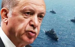 شاهد .. أردوغان يخاطب اليونان: من يتحمل دفع الثمن فليواجهنا!