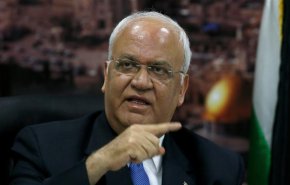 عريقات: التطبيع جائزة لنتنياهو ولا لاحد أن يتحدث عنا كفلسطينيين