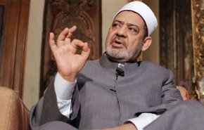 شيخ الأزهر يدین بشدة إحراق القرآن في السويد