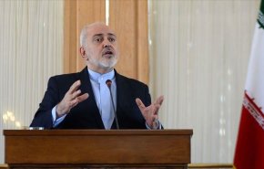 ظريف: الاستسلام لاميركا خوفا من غضبها يزيد شهيتها