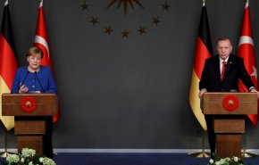 محادثات بين أردوغان وميركل بشأن آخر التطورات في شرق المتوسط