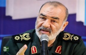 اللواء سلامي يشيد بضمان النظام والامن في مراسم عاشوراء