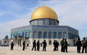 الأردن يحذر الاحتلال من المساس بالعاملين بالمسجد الأقصى