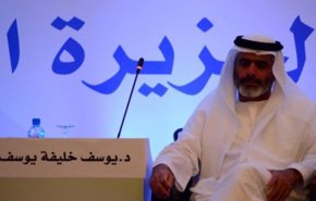 أكاديمي إماراتي يفضح 