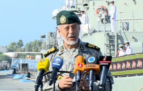 الجيش الايراني يبدأ غدا مناورات كبرى في المياه الجنوبية