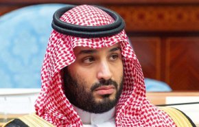 مغردون سعوديون يتساءلون عن وعود بن سلمان .. ماذا حدث؟