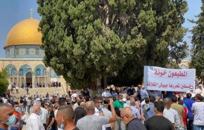 تظاهرات بالأقصى عقب صلاة الجمعة تنديدا باتفاقيات الخيانة

