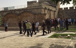 أهالي سلوان يصدون محاولة مستوطنين اقتحام منطقة العين