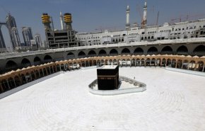
السعودية... استئناف مناسك العمرة تدريجياً بداية من 4 أكتوبر
