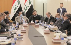 العراق: المالية النيابية تعلق على أسباب تأخر صرف الرواتب