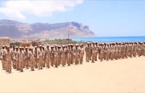 الإمارات تنقل مسلحي الإنتقالى من عدن الى سقطرى