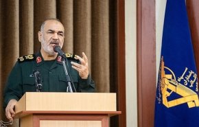 اللواء سلامي: تدابير قائد الثورة حطمت آمال العدو