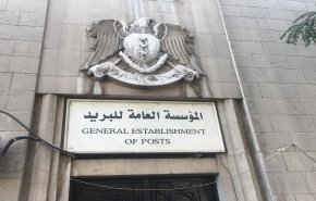 ما حقيقة تقديم اسماء الأسد منحة مالية لأسر الشهداء؟
