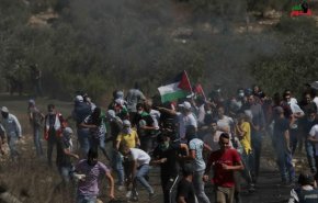 زخمی شدن 15 فلسطینی در درگیری با نظامیان صهیونیست در شمال کرانه باختری