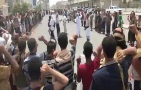 الحديدة : وقفات احتجاجية تندد بجرائم العدوان واستمرار الحصار