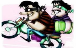 شاهد.. نهاية لصين وقعا في شر أعمالهما أمام الأهالي
