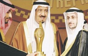 حصل على جائزة الملك فأخذ حكم قاسي.. ومجتهد يقول (لا)