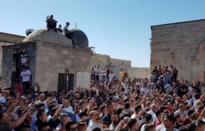 30 عاما على مجزرة المسجد الاقصى الاولى