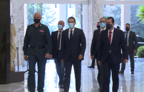 شاهد.. هل يستطيع الحريري انقاذ المبادرة الفرنسية؟