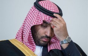 شاهد.. صفعة قوية يتلقاها صاحب المنشار! فيستشيط غضباً