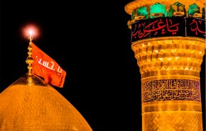 بالصور.. مراسم استبدال راية قبة الإمام الحسين (ع)