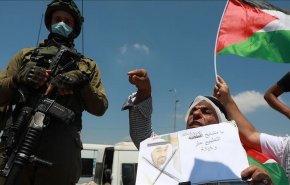 شاهد.. لامرحبا بالمطبعين لسان حال الفلسطينيين شعبا وسلطة ومسؤولين
