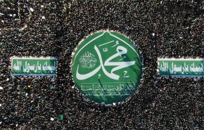 شاهد.. إستعدادات كبيرة لأكبر حفل جماهيري في تاريخ اليمن