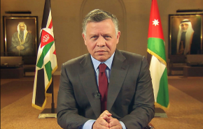 ملك الاردن يرد على ماكرون بآية من القرآن الكريم