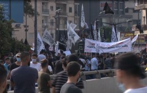 كم كلفت حرية التعبير فرنسا؟ شاهد وقفة الاستنكار اللبنانية
