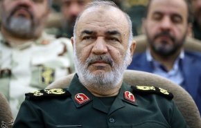اللواء سلامي: قوتنا الصاروخية كفيلة باجبار الأعداء على التراجع