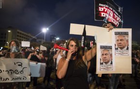 نتنياهو في حالة هستيرية، والليكود يتهم ايران بتأجيج التظاهرات لإسقاطه!