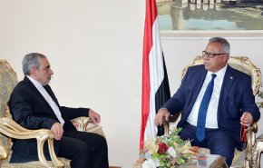 صنعاء..هذا أهم ما دار بين بن حبتور والسفير الإيراني باليمن 