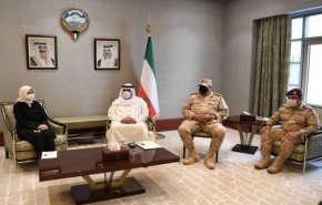 وزير الدفاع الكويتي يلتقي بسفيرة تركيا لدى الكويت