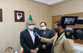 نائب رئيس البرلمان: بناء مصفاة الخليج الفارسي جعل الحظر عديم الجدوى