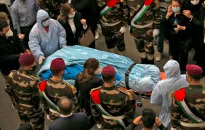 الفلسطينيون يشيعون صائب عريقات